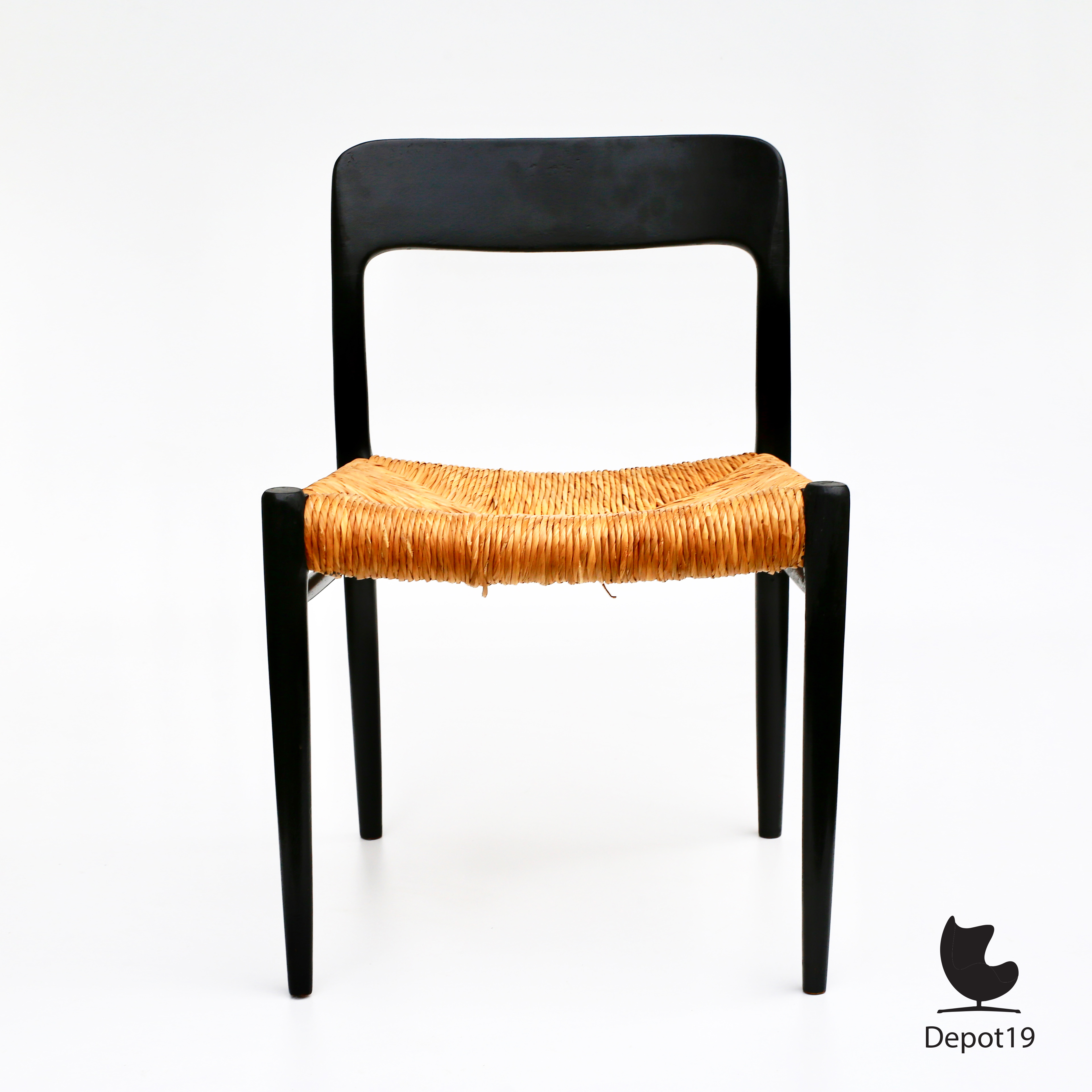 Aanhoudend tempo alcohol Niels Otto Møller model 75 stoel zwart teak en riet | Depot 19