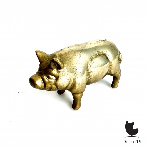Pig_brass_sculpture_matchbox_holder_vintage_3.jpeg