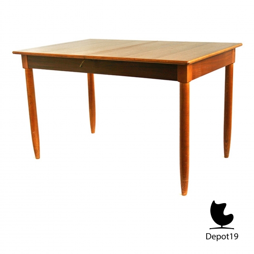 Large_Teak_Table_1960s__large_extendable_scandinavisch_design_dining_table_depot_19.JPG