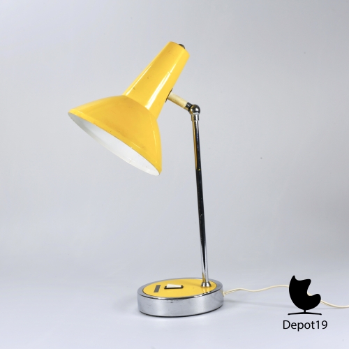 Gino_Sarfatti_style_table_lamp_1970s_yellow_chrome_marked_made_in_Italy_depot_19_Olst.jpg