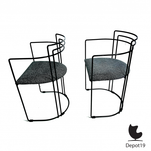 Arrben_Draadstoel_Italy_Pair_of_vintage_office_chairs_80s_leatherette_and_metal_Minimalist_Memphis_1.png