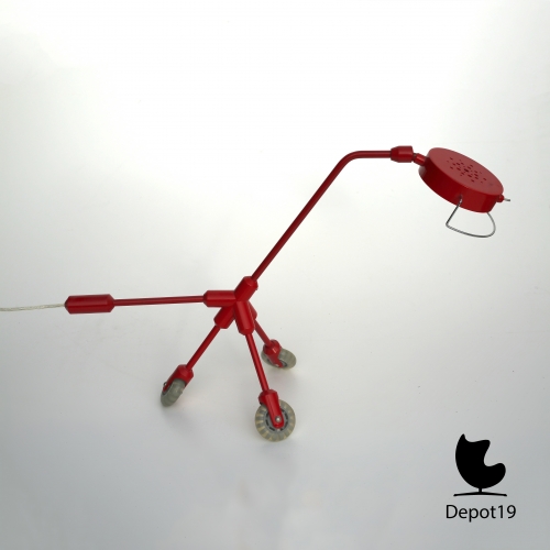 Ikea_KILA_Red_Dog_Lamp_Design_Harry_Allen_New_York_depot_19__4.jpg