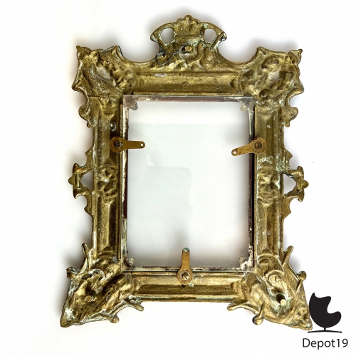 antique_ca_1880_brass_photo_frame_in_french_baroque_style_2.jpeg