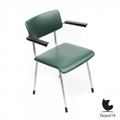 Gispen_Andre_Cordemeyer_1235_chair_with_arms_60s_green_1.jpeg