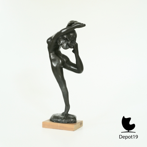 austin_sculpture_Mcleod_1963_Dancing_female_depot_19_1.jpg
