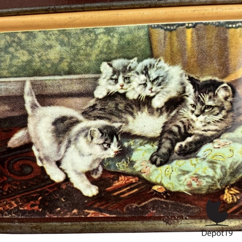 Antique_Henriette_Ronner_Knip_cookie_jar_with_cats_6.jpg