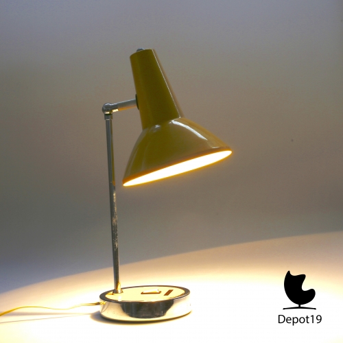 Gino_Sarfatti_style_table_lamp_1970s_yellow_chrome_marked_made_in_Italy_depot_19_Olst_8.jpg