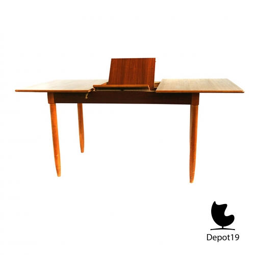 Large_Teak_Table_1960s__large_extendable_scandinavisch_design_dining_table_depot_19_2.JPG