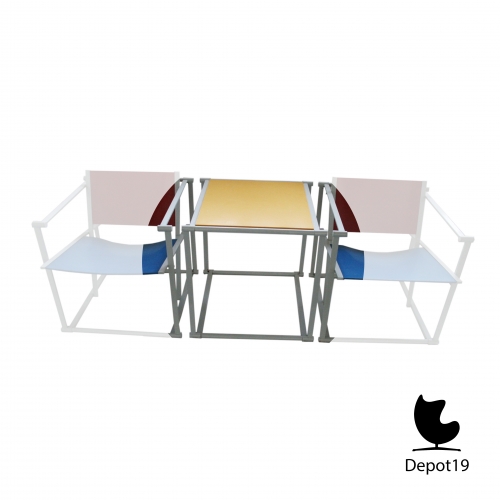 TM61_Table_Pastoe_Radboud_van_Beekum_design_White_frame_Rietveld_colors_1.jpg