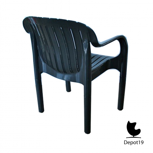 Pierre_Paulin_Dangari_allibert_monobloc_chair_1978_single_piece_plastic_chair_5.jpg