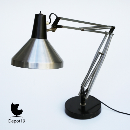 Hala_Zeist_1960s_Busquet_desk_lamp_aluminium_black_hinged_luxo_style_1.jpg