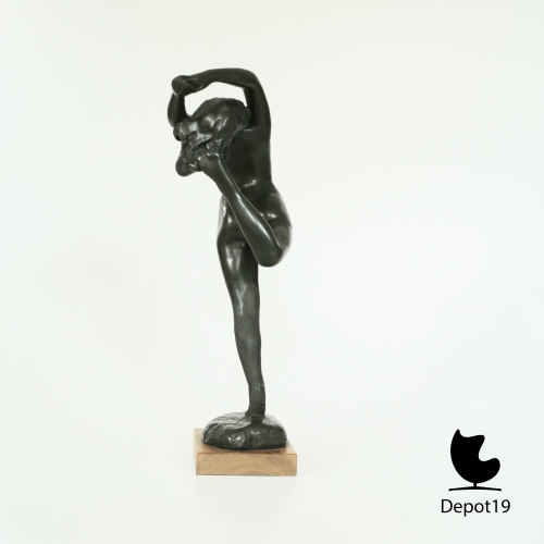 austin_sculpture_Mcleod_1963_Dancing_female_depot_19_2.jpg