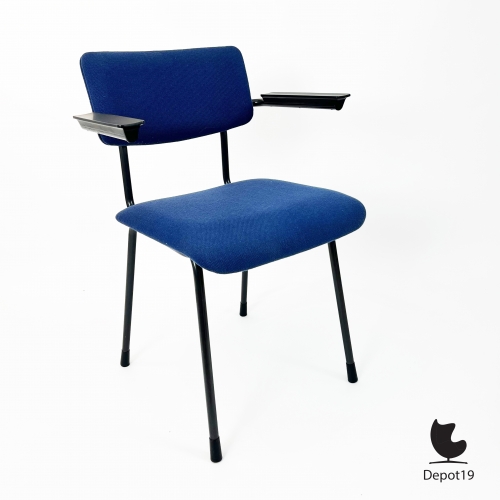 Gispen_1235_chair_with_arms_designed_by_Andre_Cordemeijer_1960s_Depot19_Olst_vintage_design_classics_2.jpg
