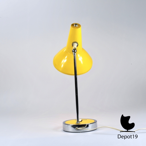 Gino_Sarfatti_style_table_lamp_1970s_yellow_chrome_marked_made_in_Italy_depot_19_Olst_2.jpg