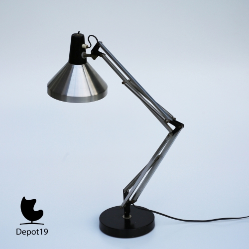 Hala_Zeist_1960s_Busquet_desk_lamp_aluminium_black_hinged_luxo_style_3.jpg