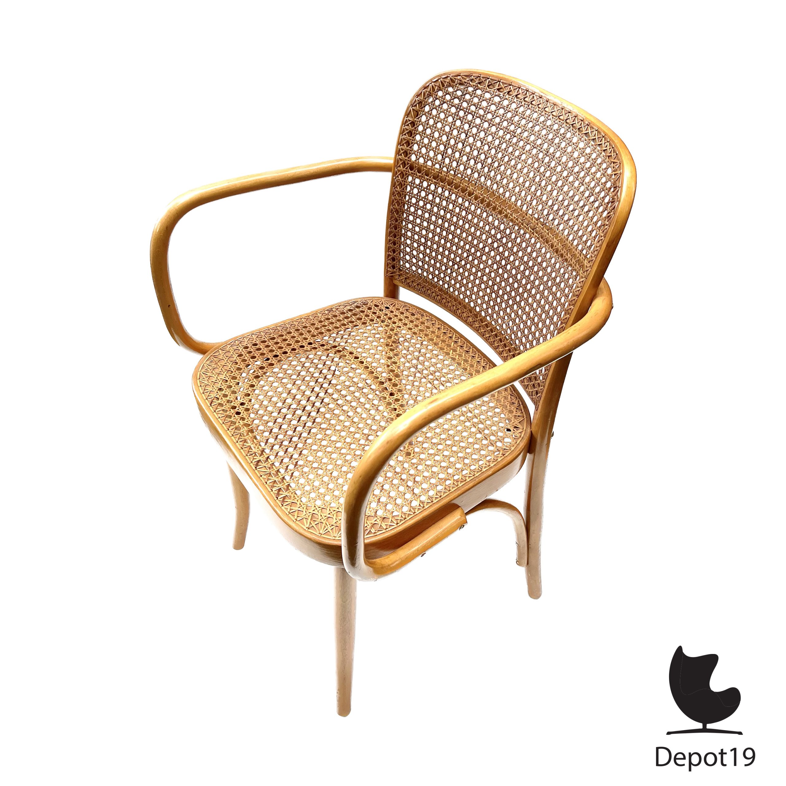 Josef Hoffman Thonet nr 811 Praag armleuningen stoel 1920s