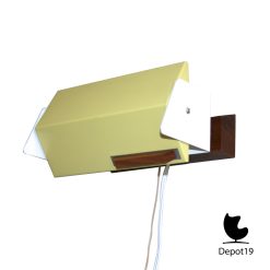 Alternative view of Niek Hiemstra Evolux bedleeslamp geel muurlamp 1950s