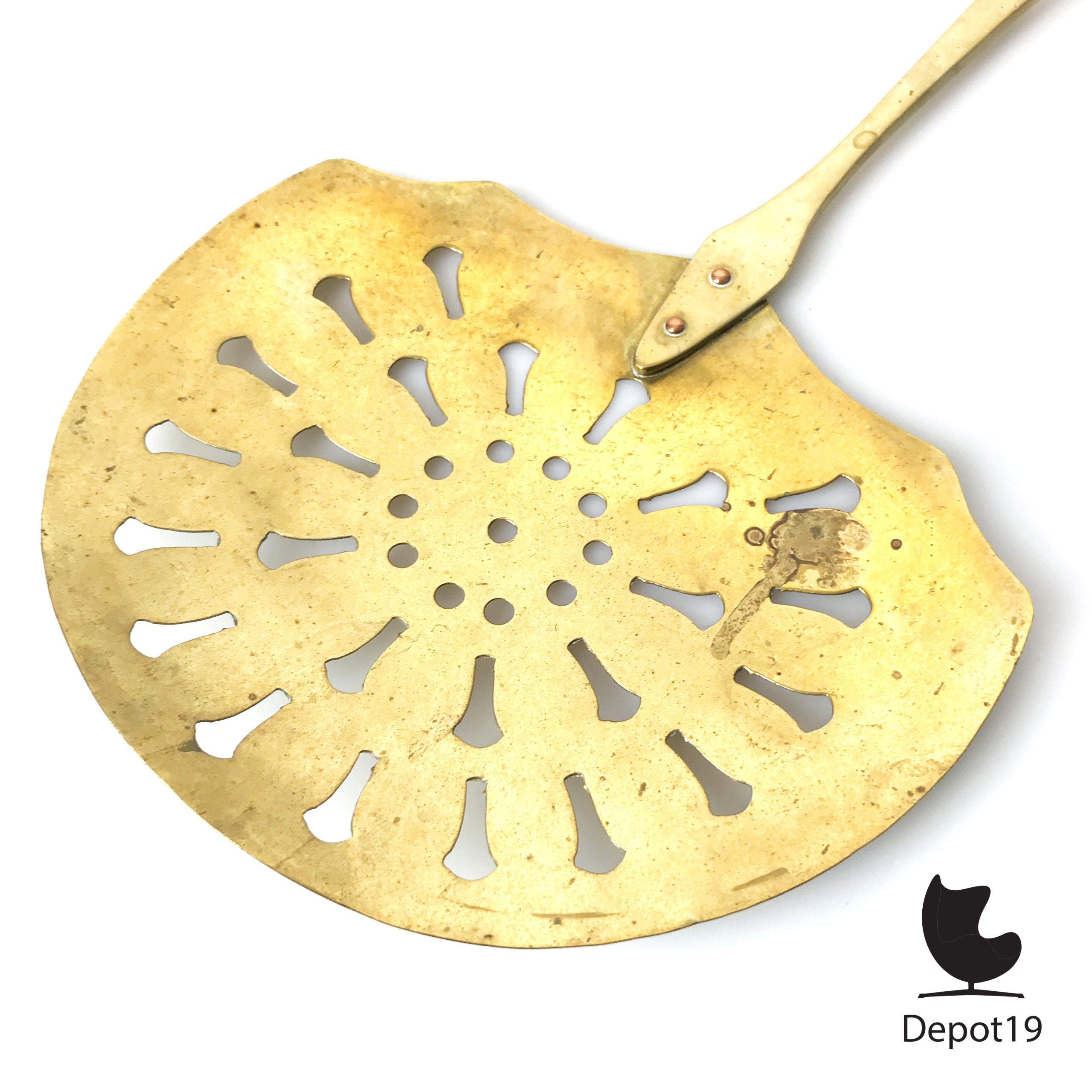 Antieke Nederlandse messing schuimspaan - Afbeelding 2