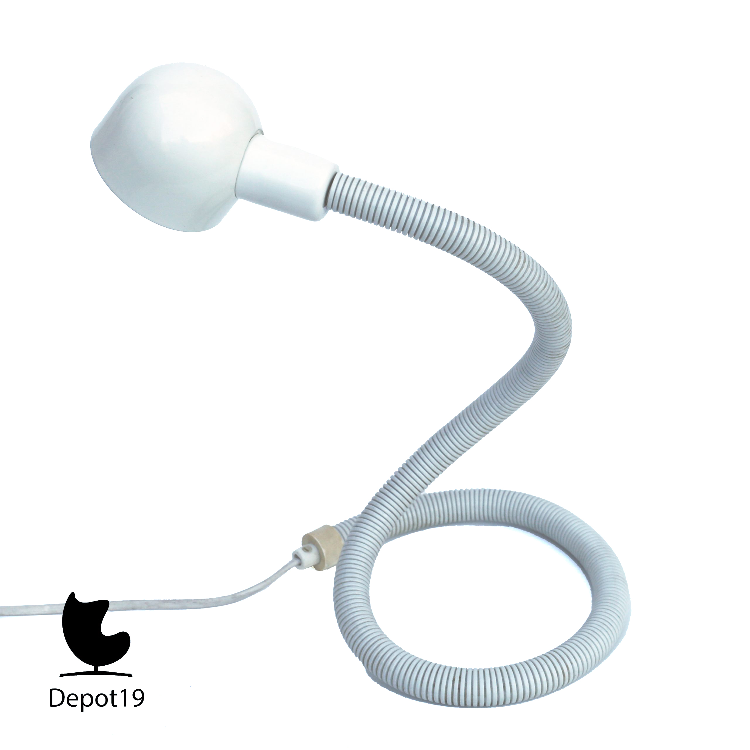 Raak_serpent_Valenti_Luce_Hebi_Isao_Hosoe_1970s_Serpent_lamp_1960s_depot_19_Olst_2b