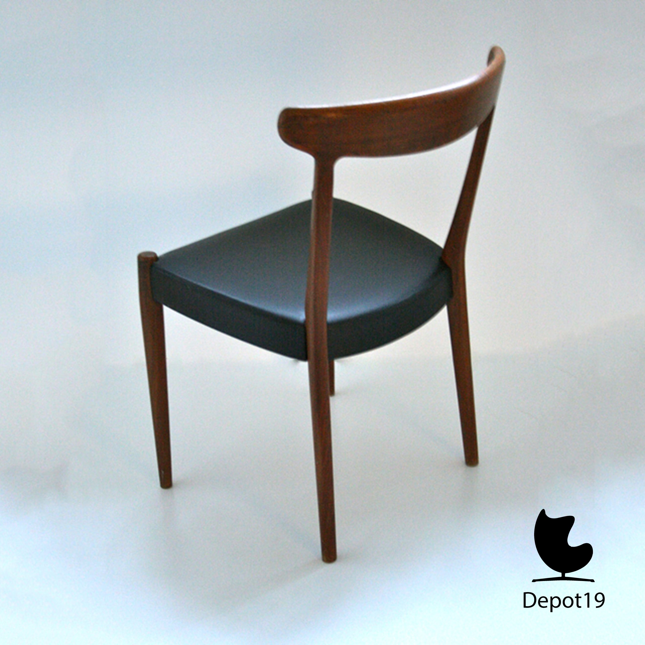 Skaraborgs Tibro Zweden W2 stoel Hans Wegner stijl - Afbeelding 5