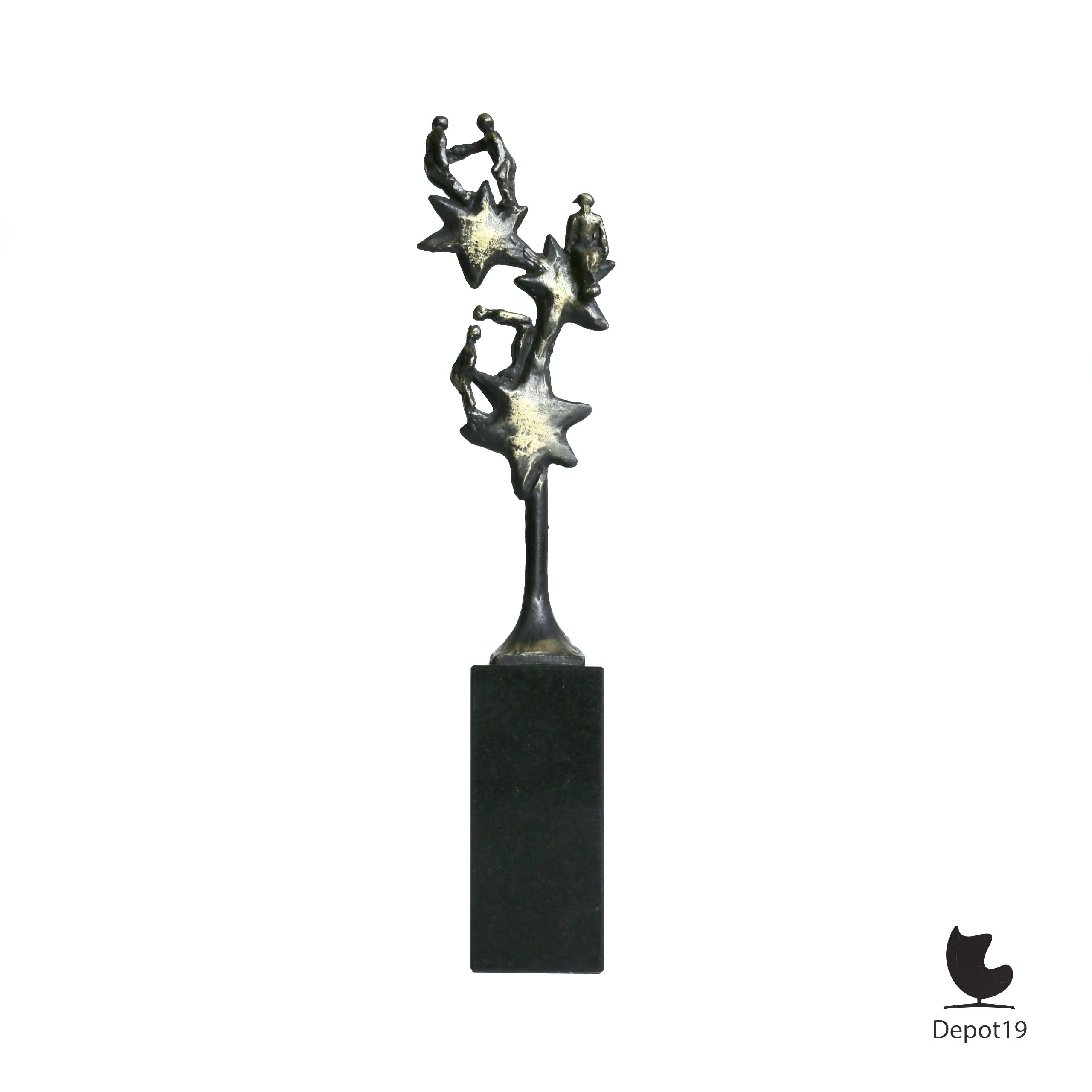 Together_we_pick_stars_from_the_sky_Sculpture_Corry_Ammerlaan_van_Niekerk__Depot19_vintage_design_classics_8b