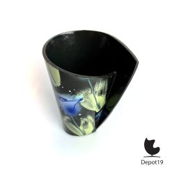 Alternative view of Keramiek vaas Jan Kamphuis handgeschilderde bloemmotieven 1980s