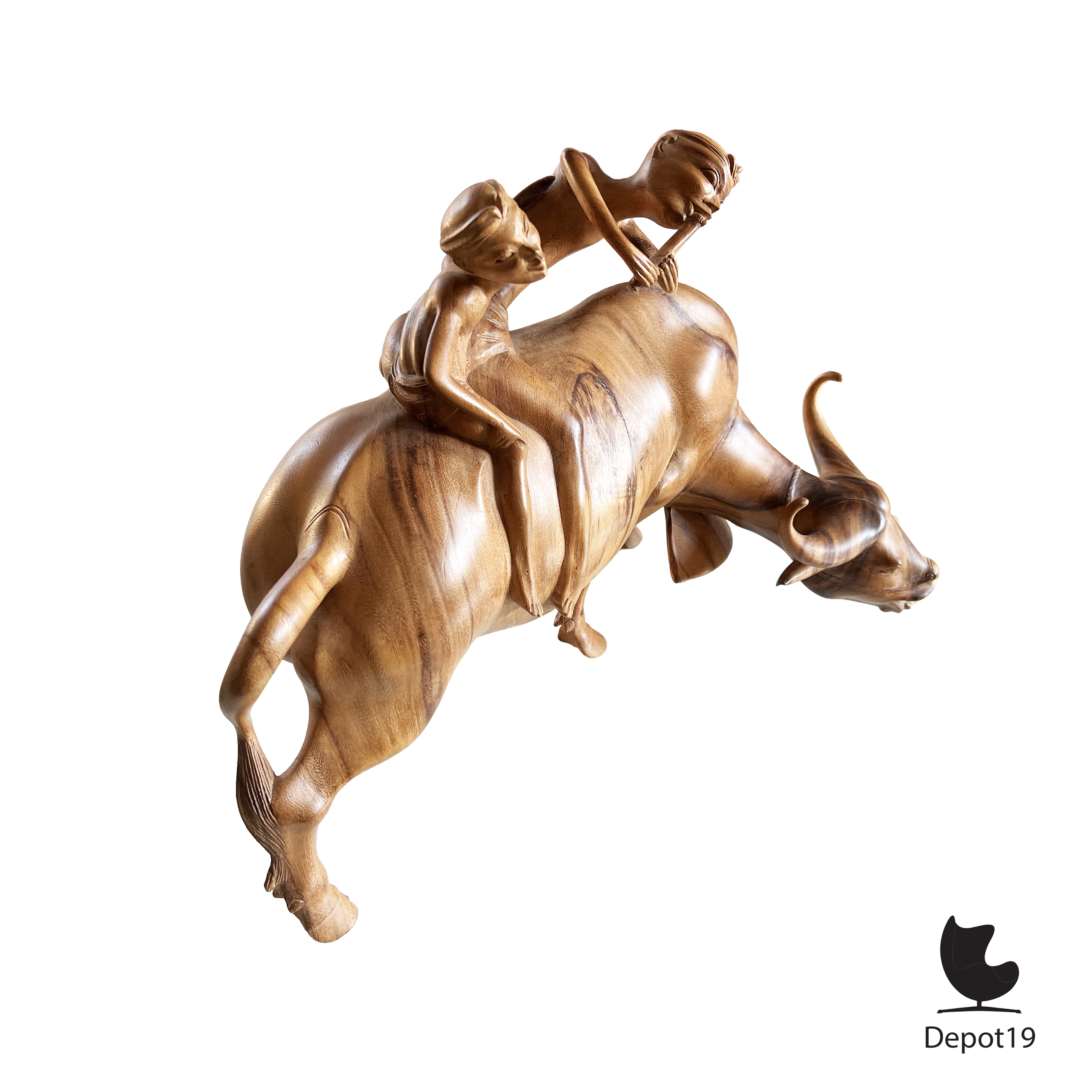 Balinese houten sculptuur waterbuffel berijders 5