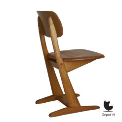 Alternative view of Casala houten kinderstoel 1960