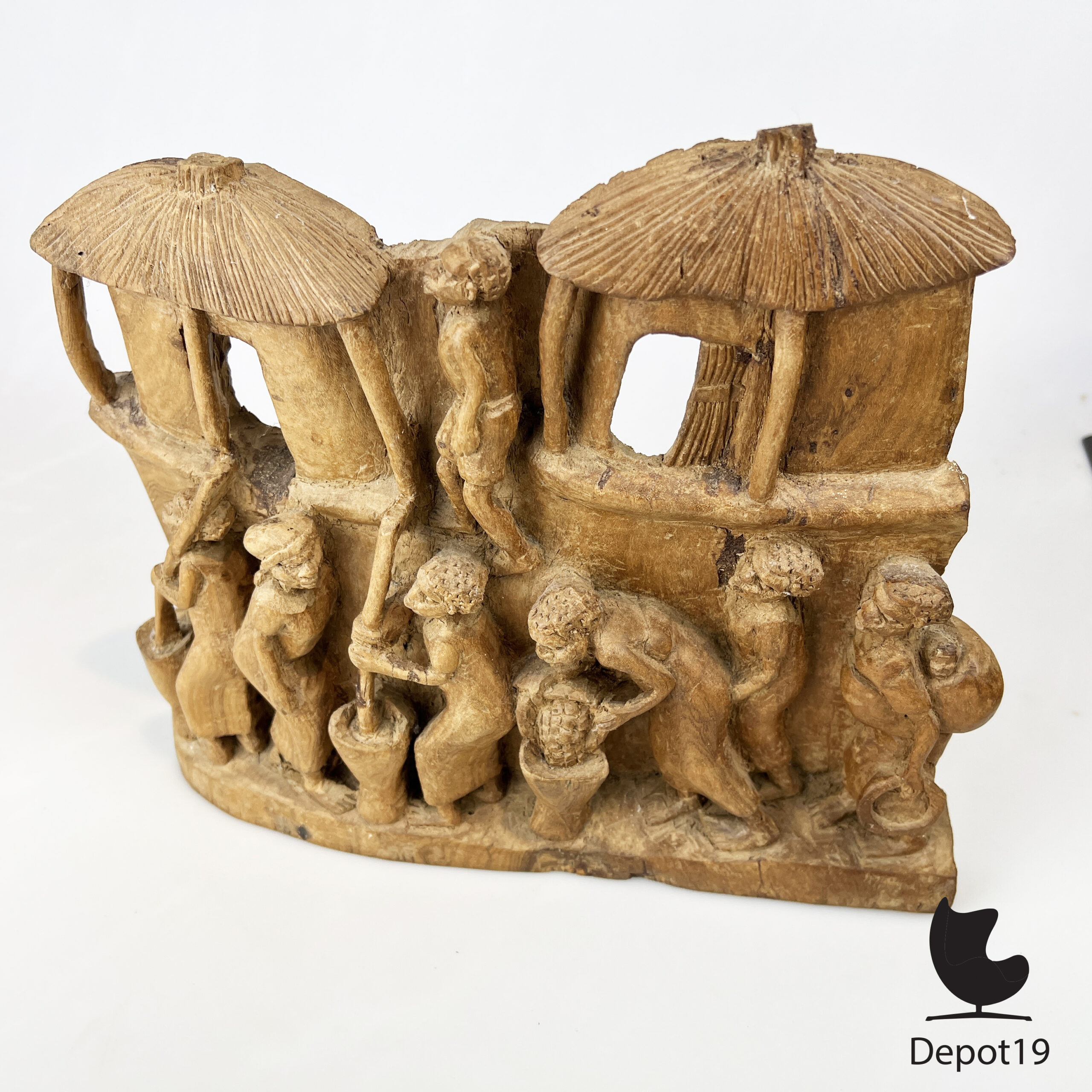 Ghanees Afrikaans Houtsnijwerk Dorpsleven 1960s