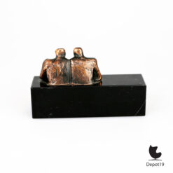 Dialogโ van Marc Jurriens, twee gestileerde figuren