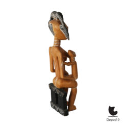 Akan Ghanese houtsculptuur tweeling moederbeeld ca 1960 achterkant