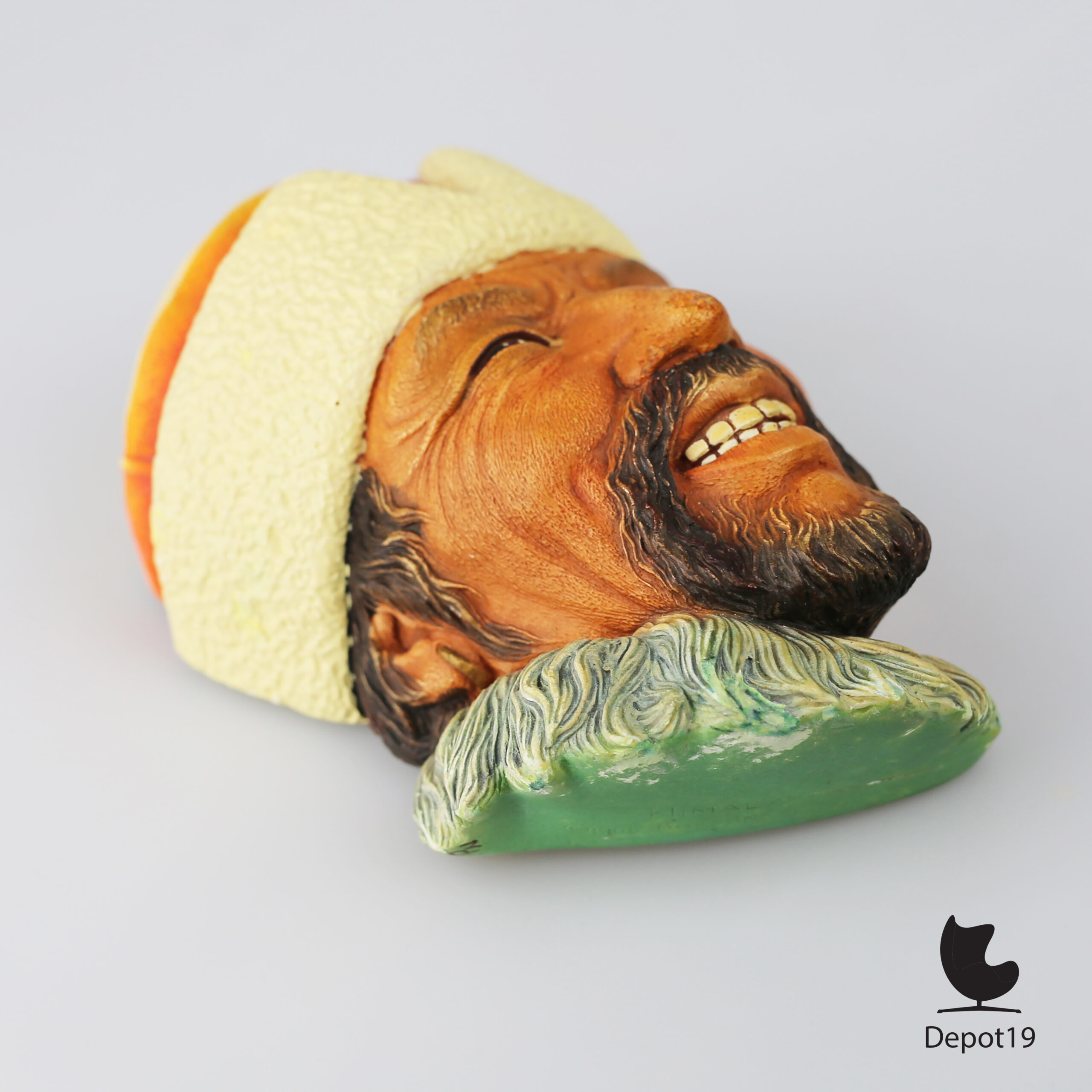 Bossons Himalayan wandkop handbeschilderd karakterhoofd uit gips Engeland 1966