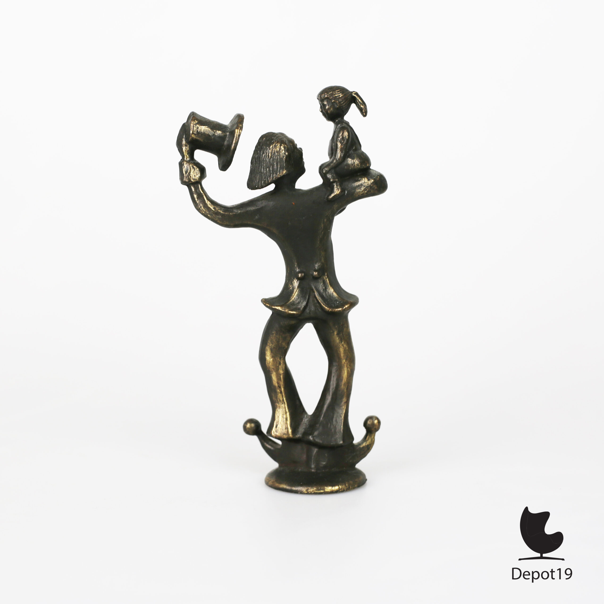 Sculptuur brons Corry Ammerlaan Artihove Clown met meisje 1990s achter