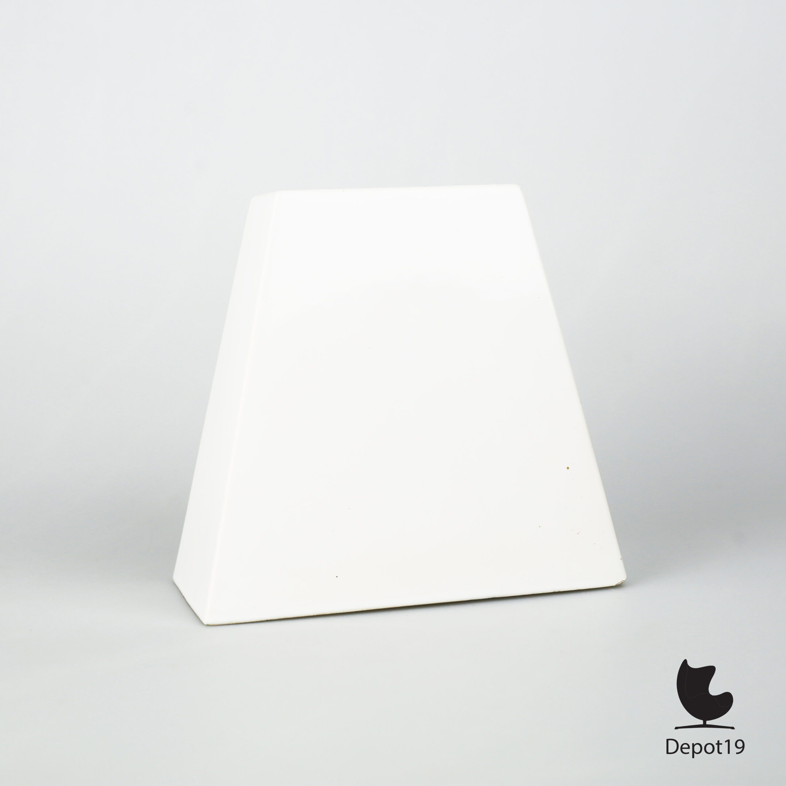 Velsen Studio Keramiek vaas wit Nederland 1980 Post Modern design voor