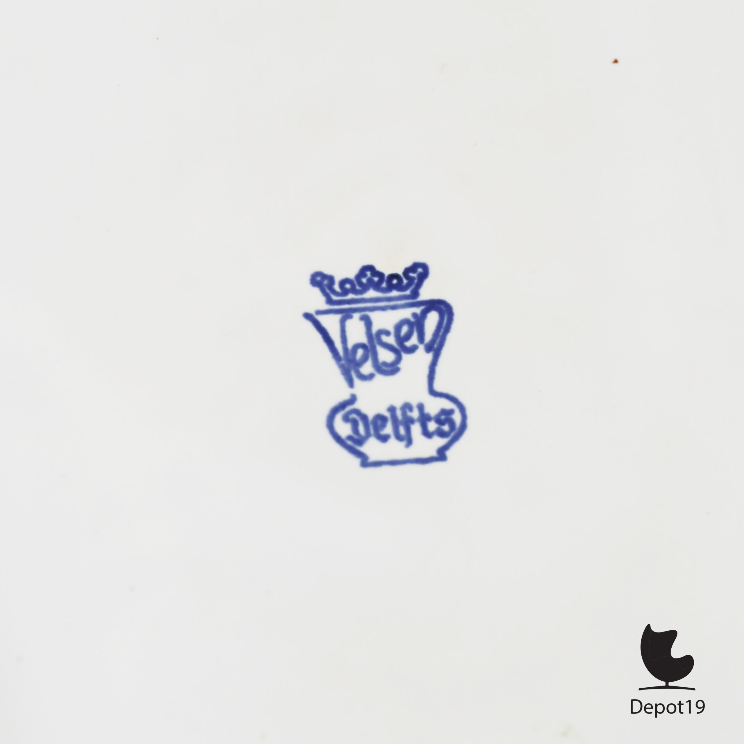 Velsen Studio Keramiek vaas wit Nederland 1980 Post Modern design logo