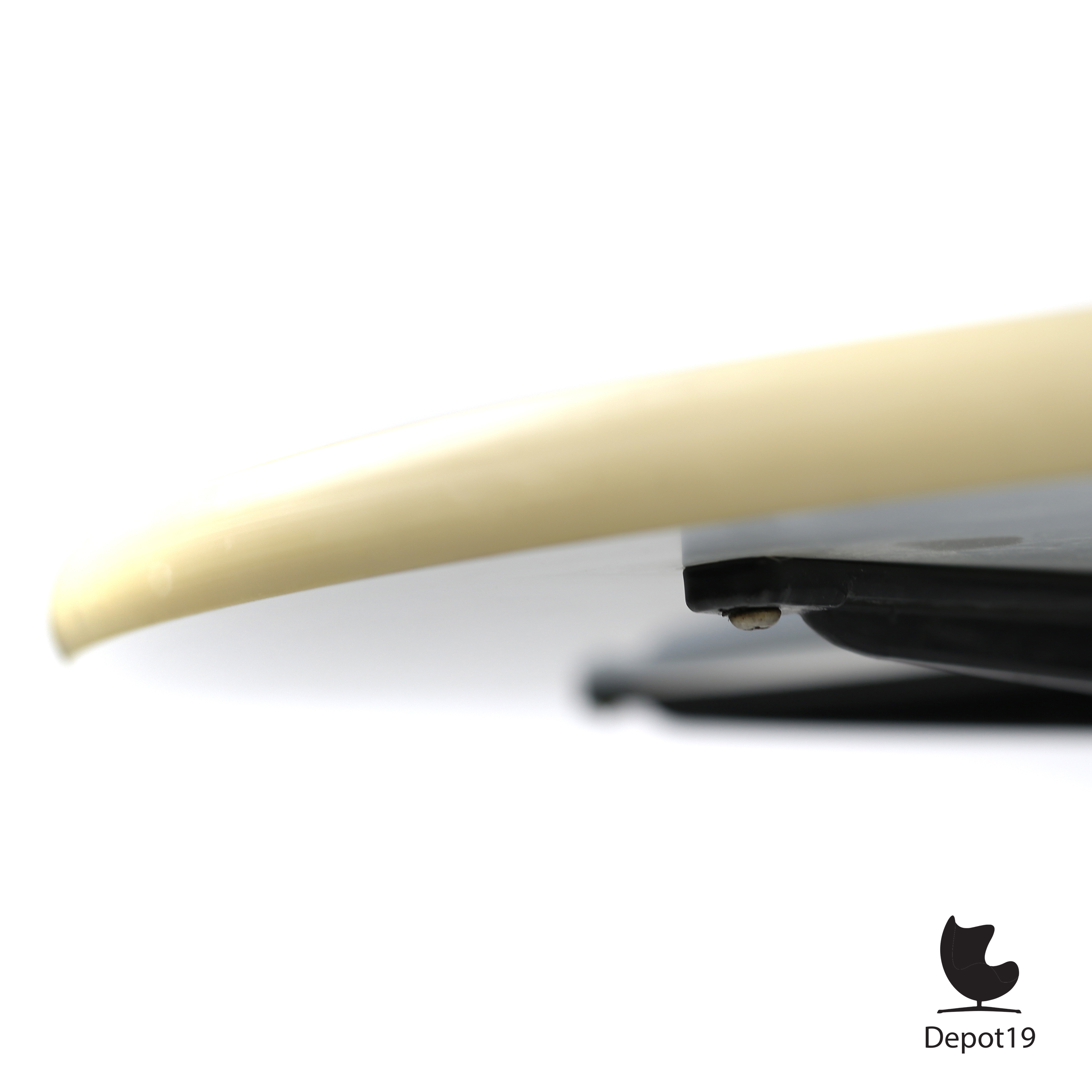 Eames Contract Base Salontafel Vitra Wit laminaat ca 1975 4