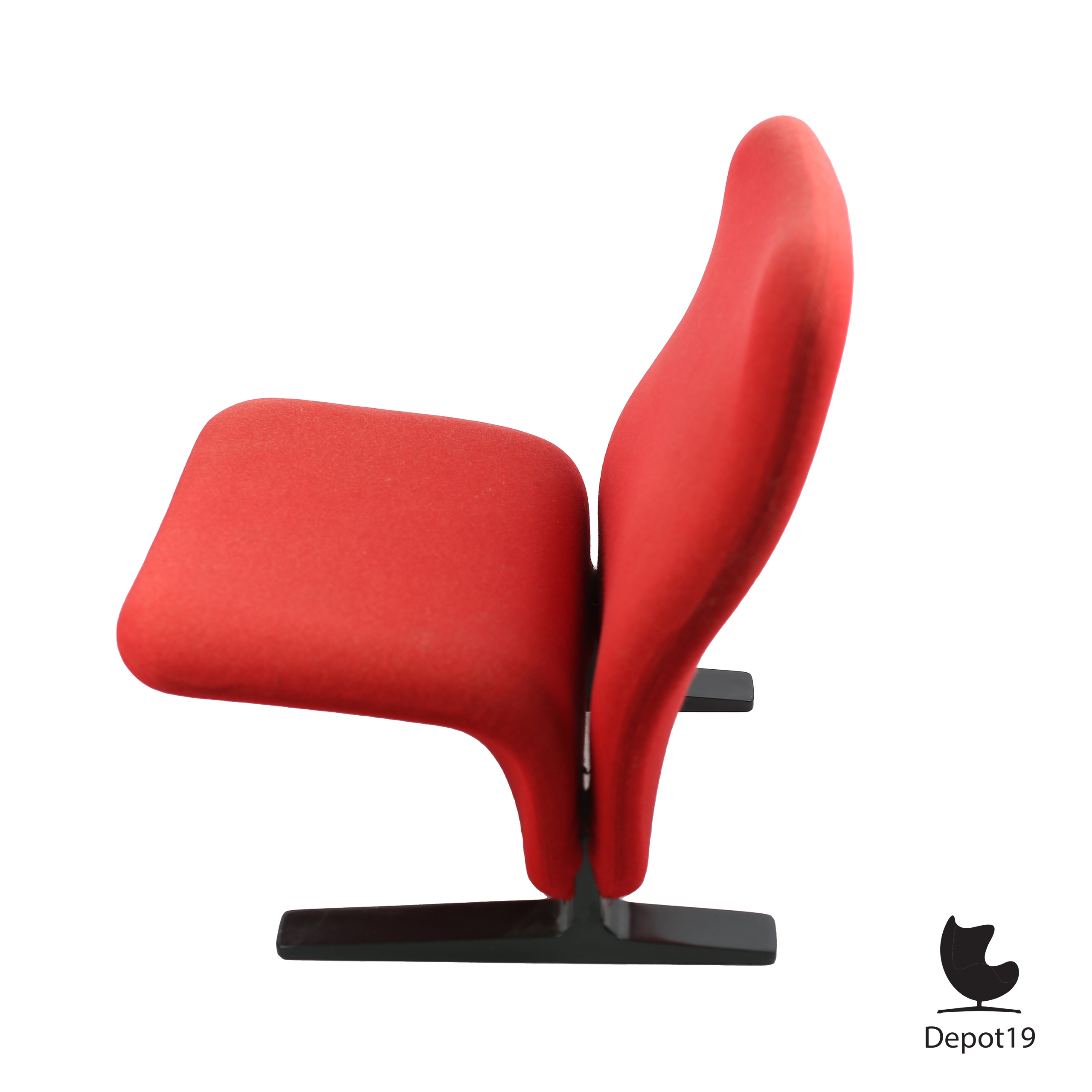 Pierre Paulin Artifort F780 fauteuil rood met zwarte voet 1960 6