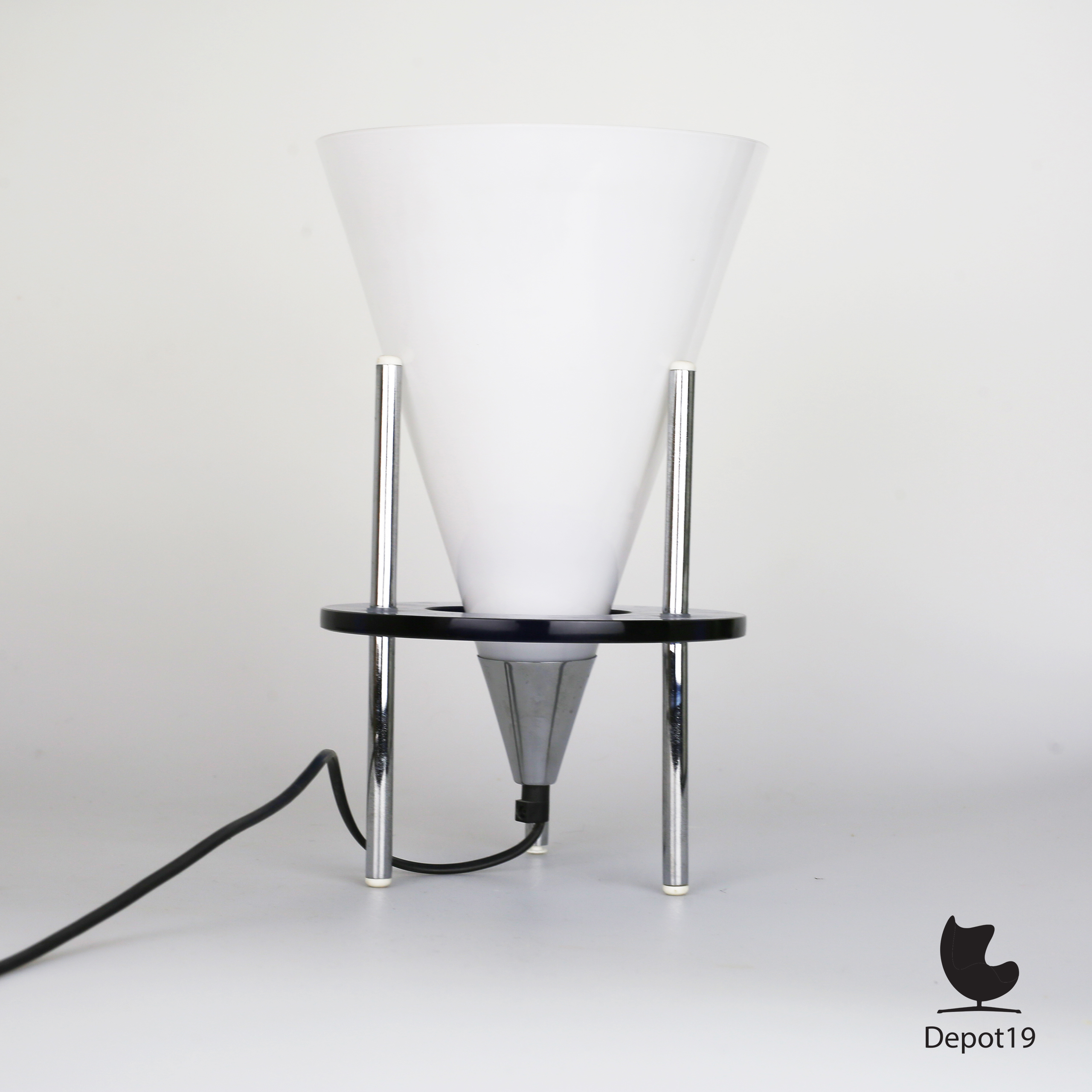 Rodolfo Dordoni stijl tafellamp Fontana Arte look Italië 1980s 3