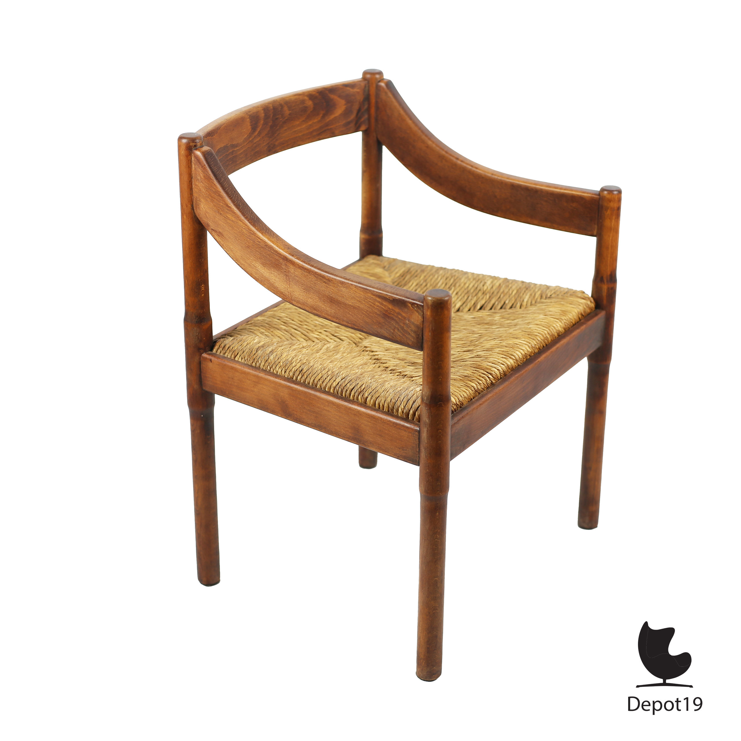 Vico Magistretti Carimate Habitat Cassina stoel klassieker | donker gebeitst hout 1970s design 3