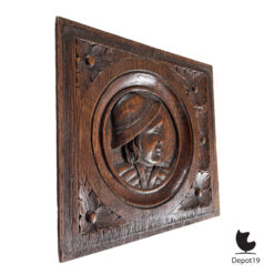 Gothic Revival eiken paneel handgesneden portret ca 1890 3